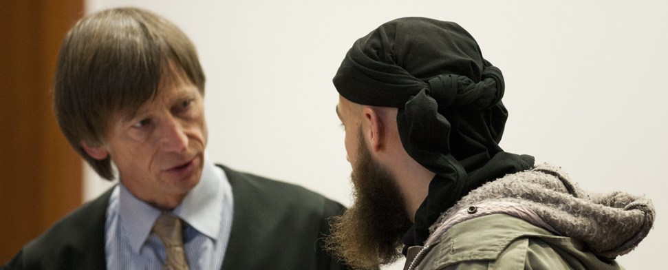 Prozessbeginn gegen Messerstecher von Bonn