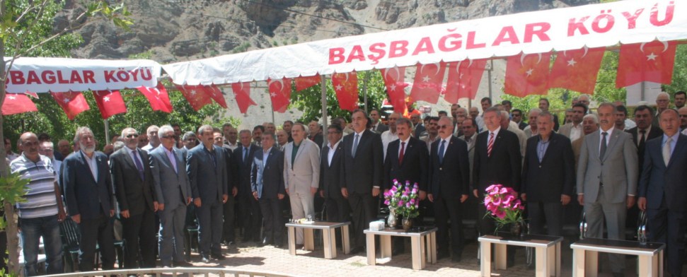 Wer steckt wirklich hinter den Massakern von Sivas und Başbağlar?