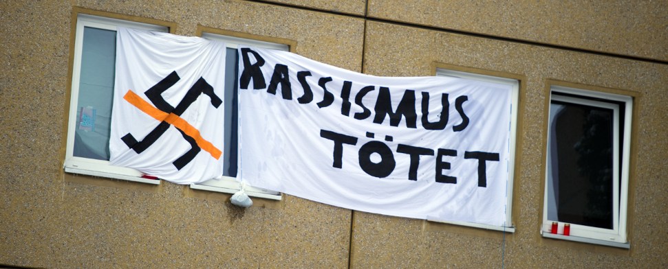 Fliege-Statement: Kritische Frage oder diskriminierende These?