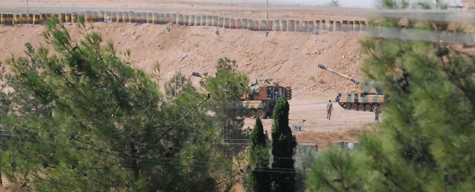 Geschoss aus Syrien trifft türkische Moschee