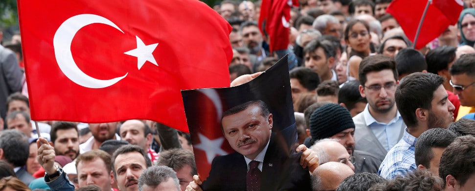 Die Buh-Rufe gegen Merkel und Erdoğans Verantwortung