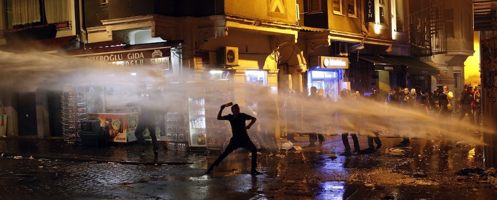 Schwere Zusammenstöße in Istanbul am Jahrestag der Gezi-Proteste