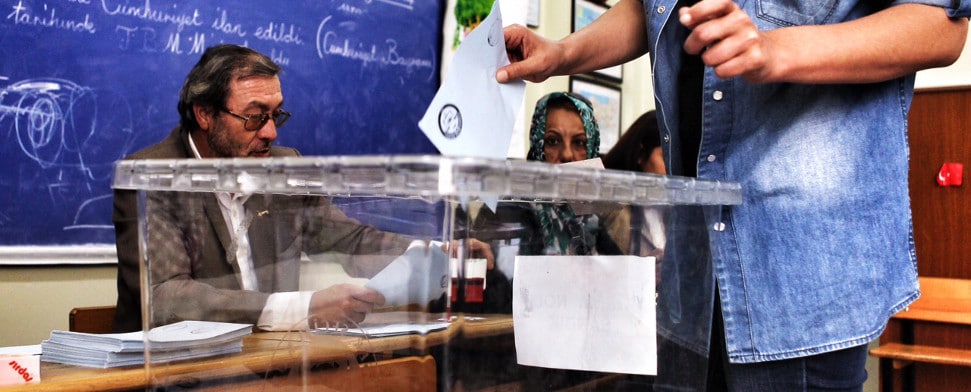 AKP geht bei Nachwahlen in beiden Provinzen leer aus