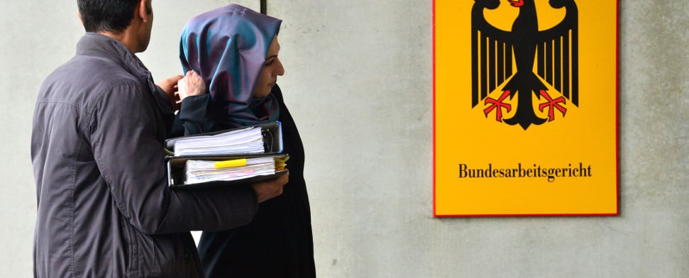 Neutralitätsgesetz: Kopftuchverbot im öffentlichen Dienst ist diskriminierend