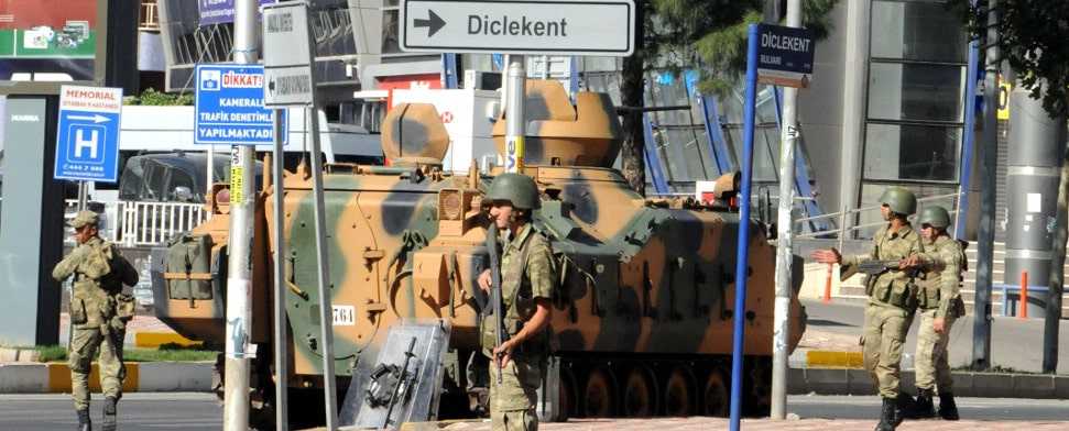 Ausschreitungen in der Türkei: Militär kommt überforderter Polizei zur Hilfe
