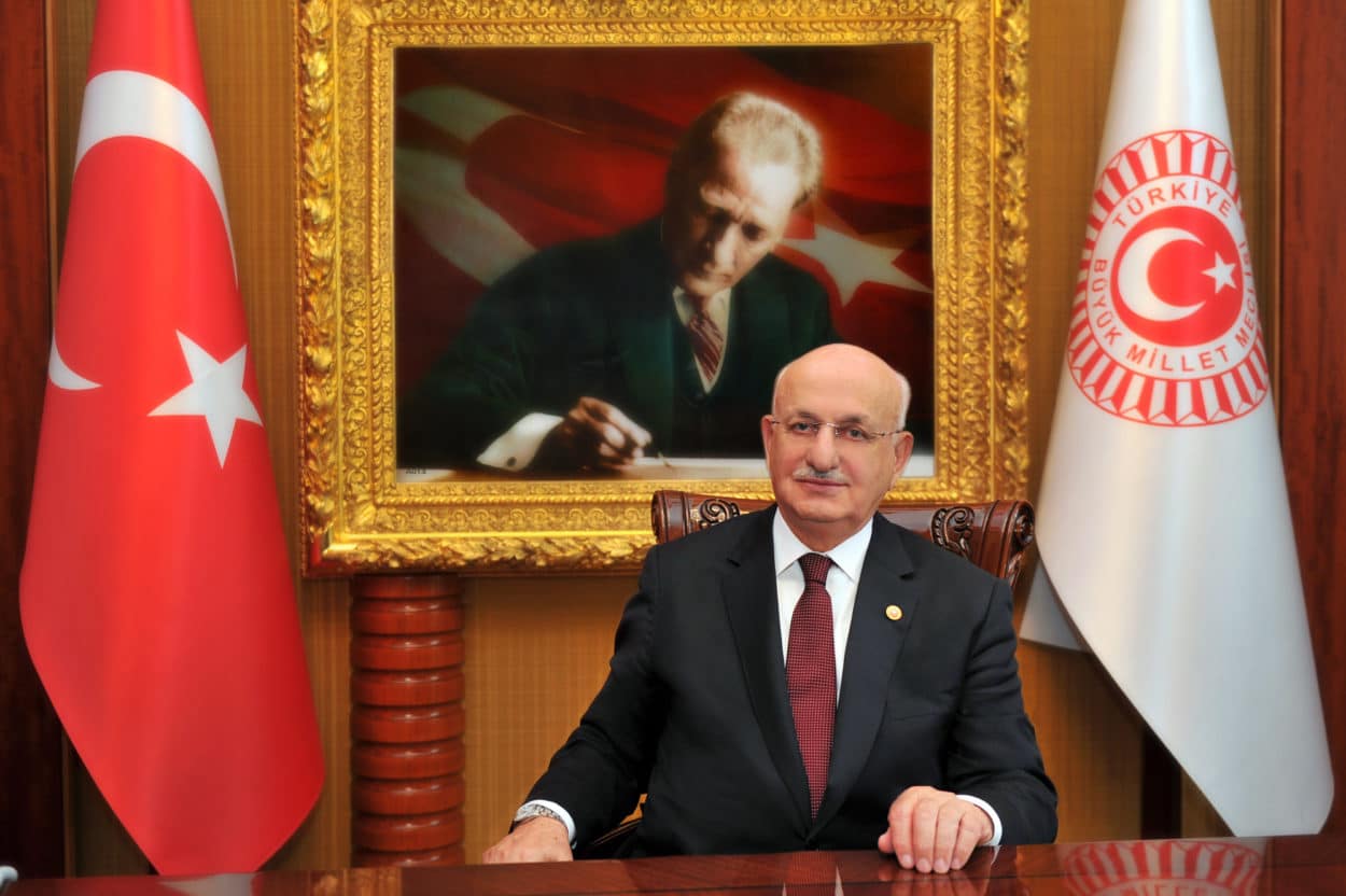 AKP gegen Atatürk: Parlamentspräsident fordert Abschaffung des Laizismus