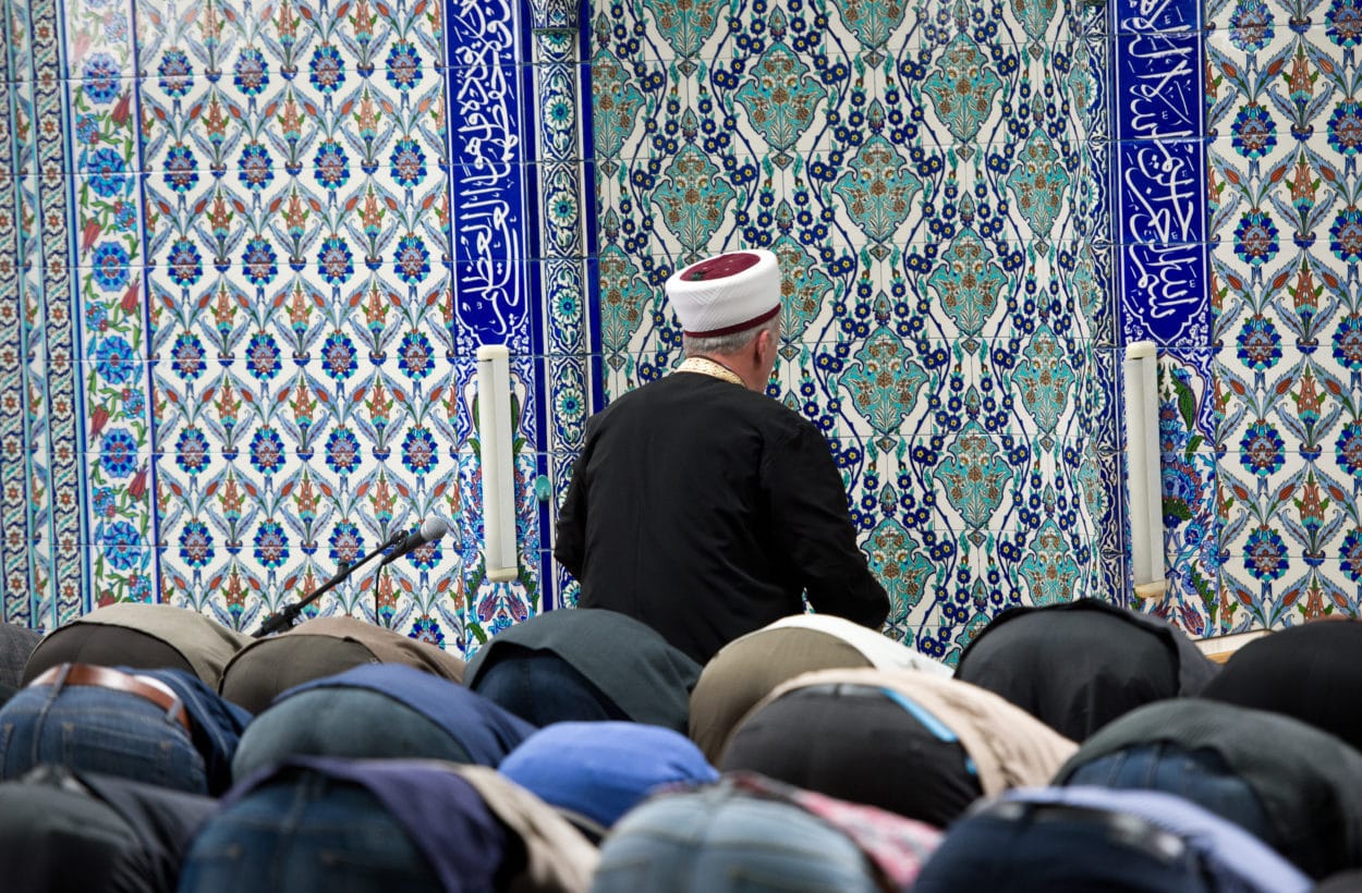 Bustour: Imame setzen Zeichen gegen Terrorismus