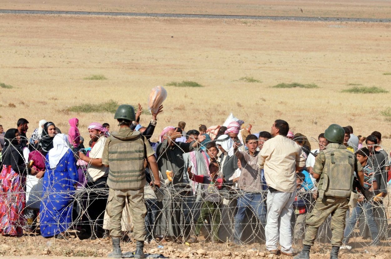 Syrien: Geschlossene türkische Grenze droht für 100.000 Flüchtlinge zur Falle zu werden