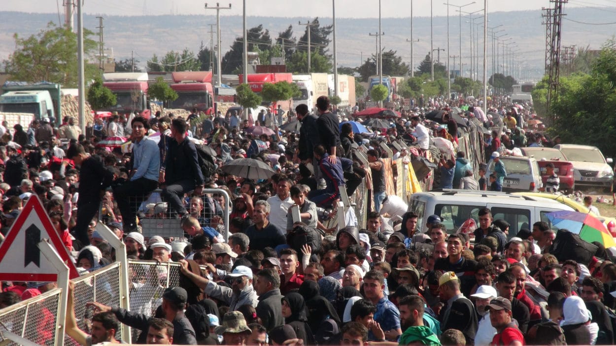 Flüchtlinge in der Türkei machen Bayram in Syrien