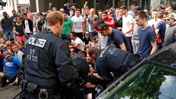 Nürnberger Schulleiter: Polizei zerstörte viel Integrationsarbeit