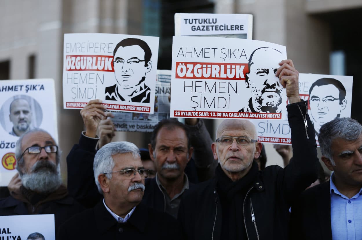 «Cumhuriyet» Online-Chef Oguz Güven zu mehr als drei Jahren Haft verurteilt
