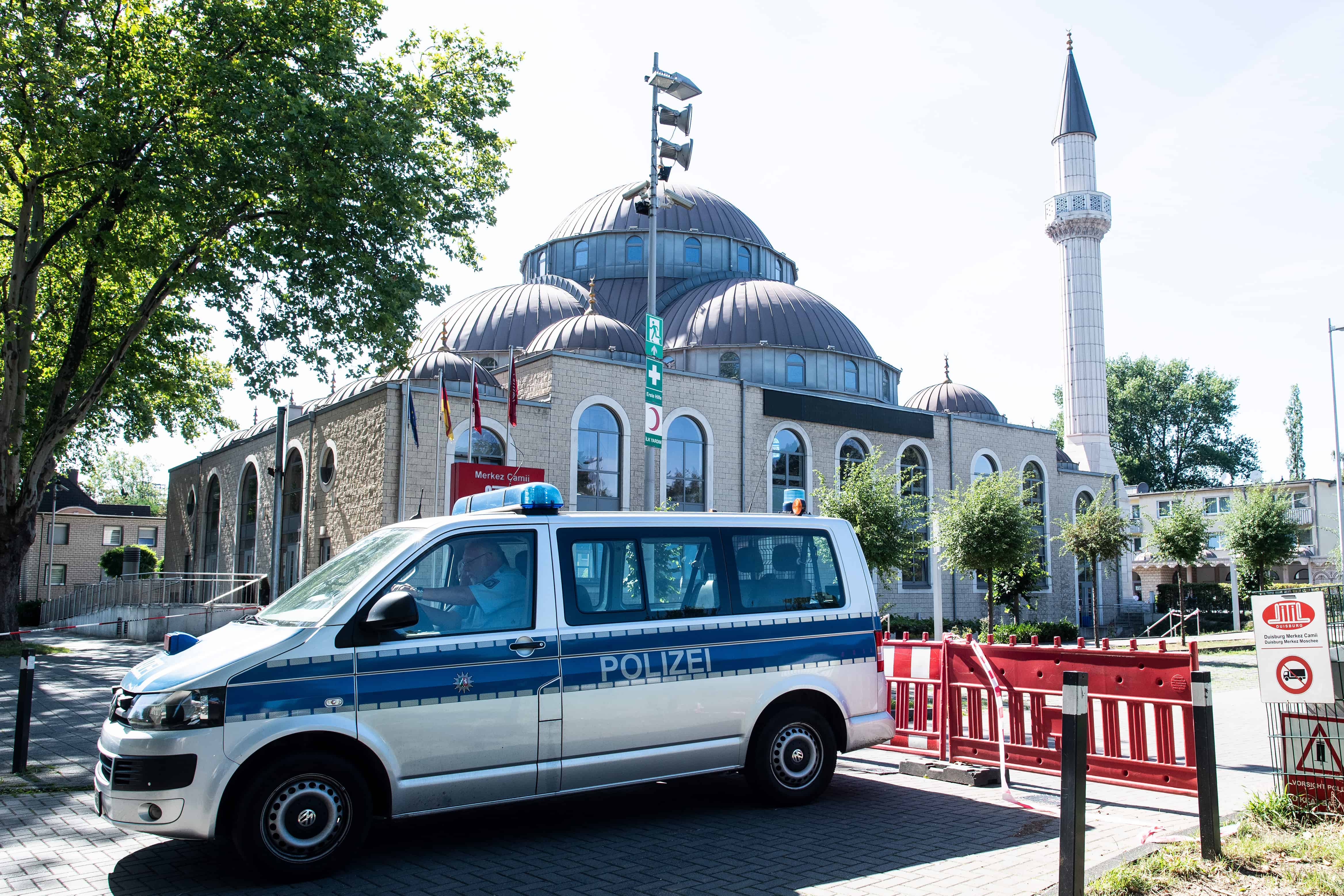 Entwarnungen nach Bombendrohungen gegen Moscheen und Linken-Zentrale