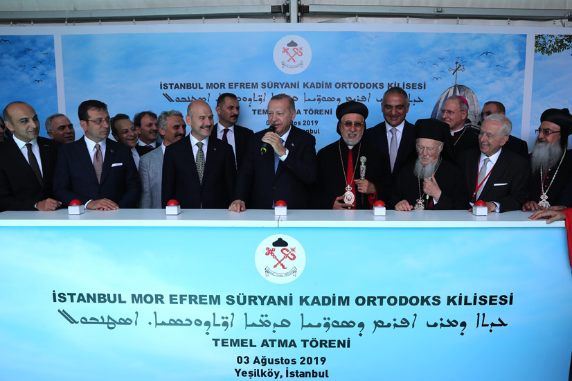 Erdoğan und İmamoğlu gemeinsam bei Baubeginn einer Kirche