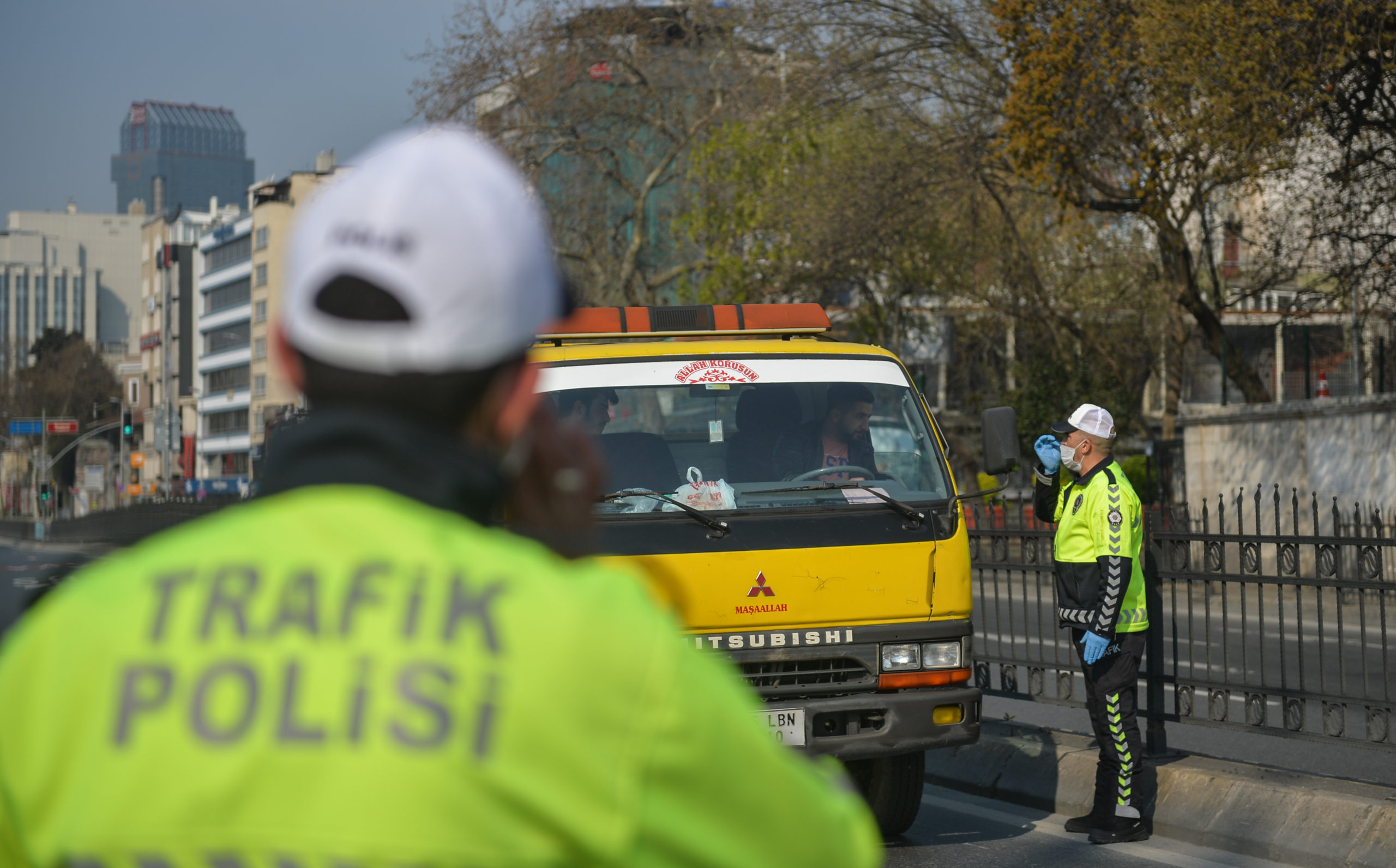 Türkischer Innenminister verteidigt Ausgangssperre und Zeitpunkt der Verkündung