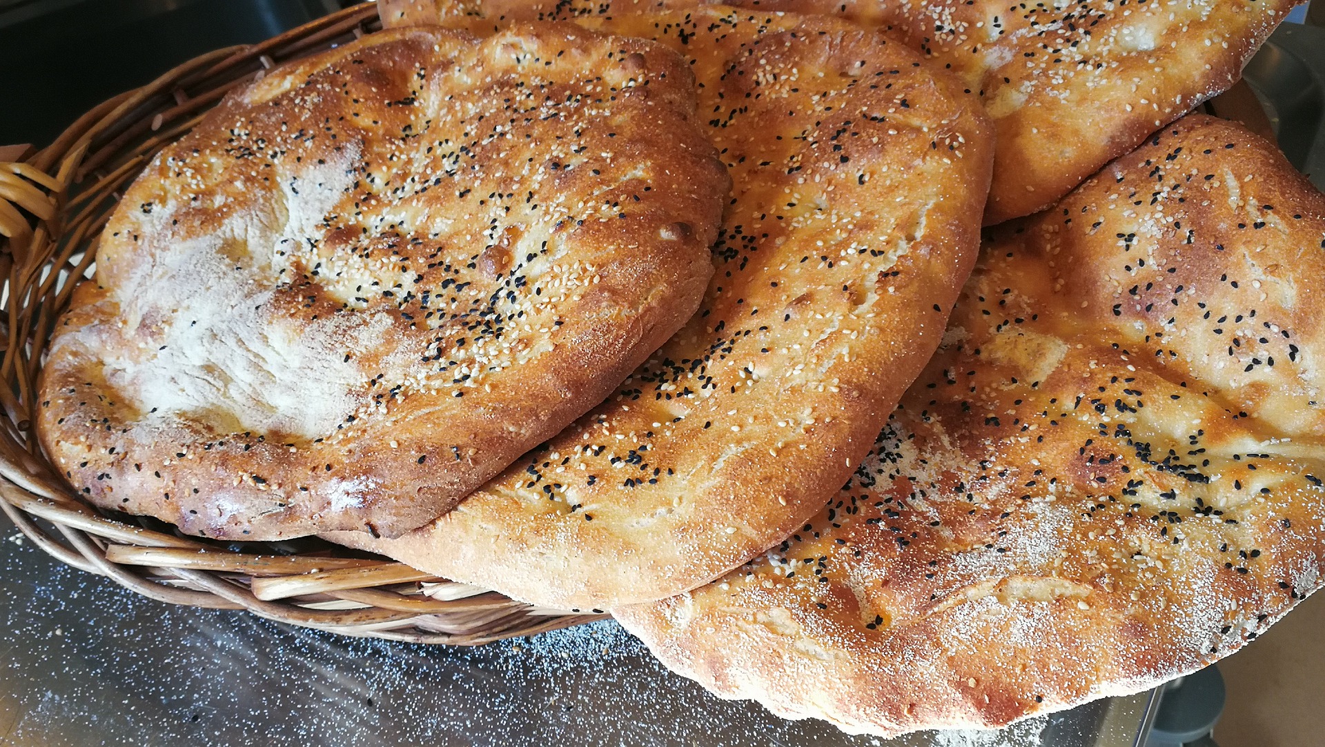 Vollkornbrot statt Sucuk: Ernährungstipps und -tricks im Ramadan