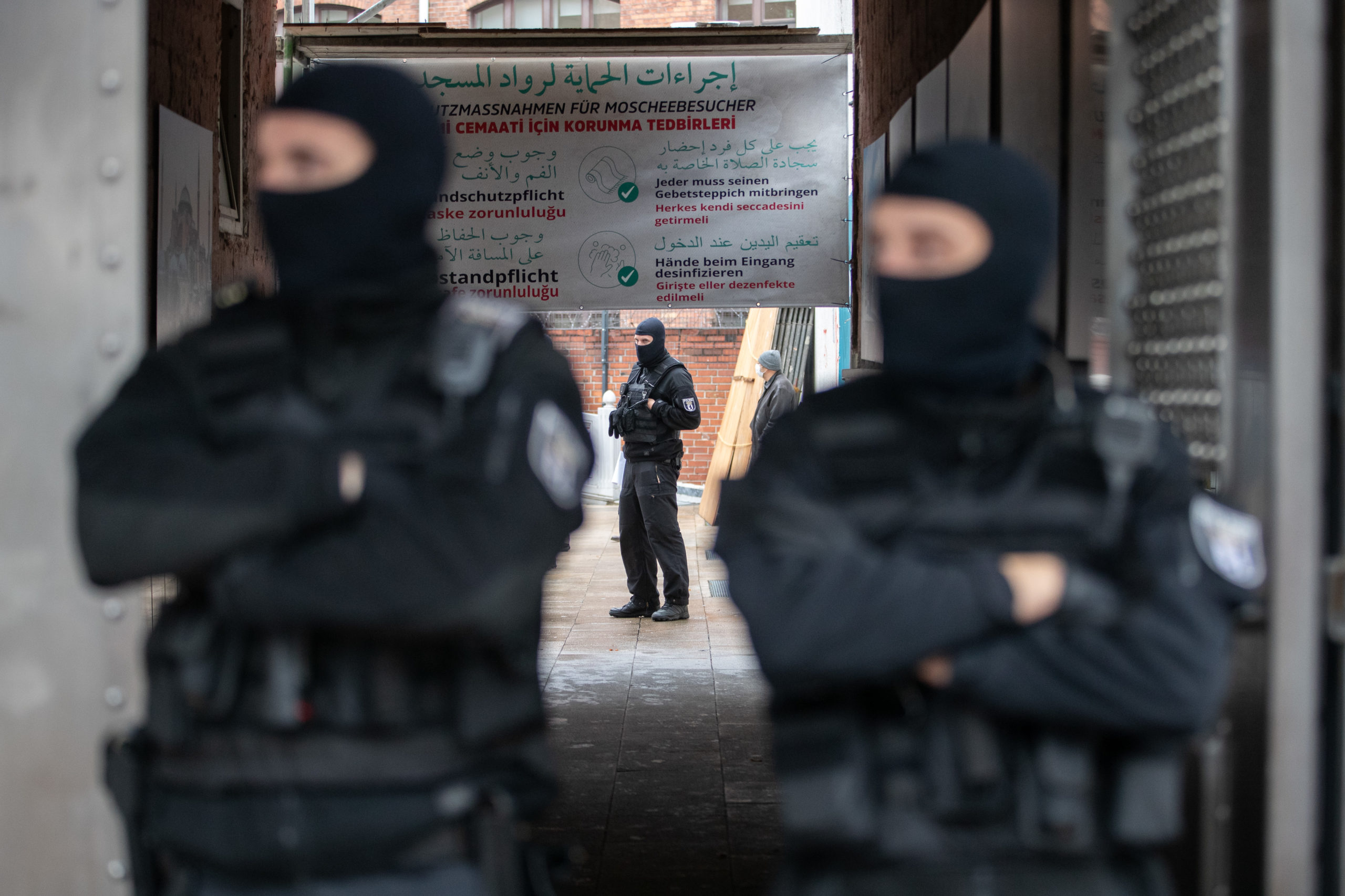 Moschee-Razzia im Morgengrauen: Erdoğan nennt Europa „rassistisch“