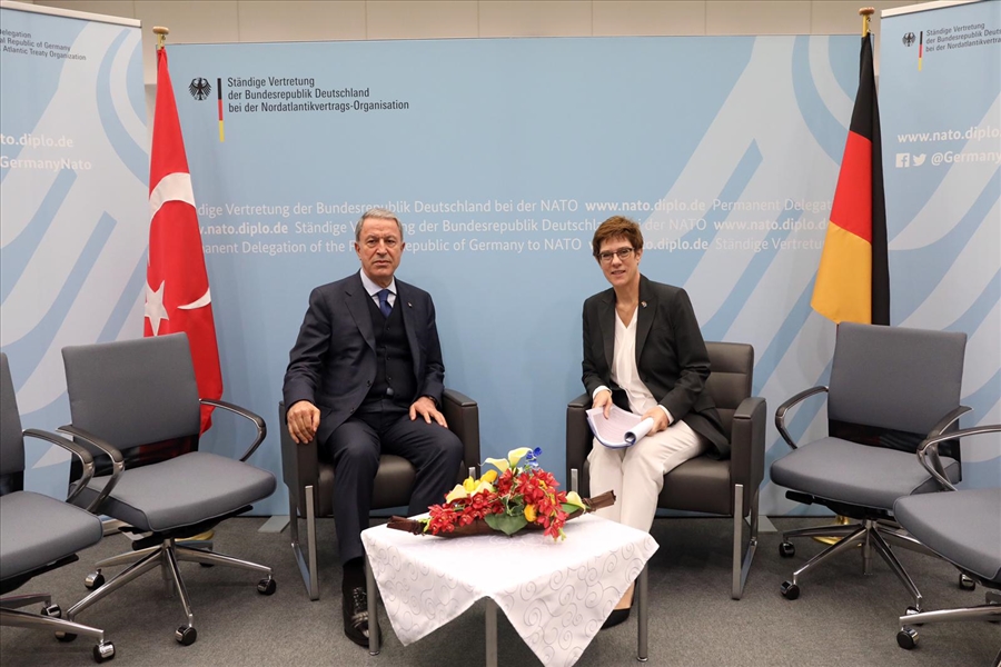 Türkischer Verteidigungsminister Akar kommt nach Berlin