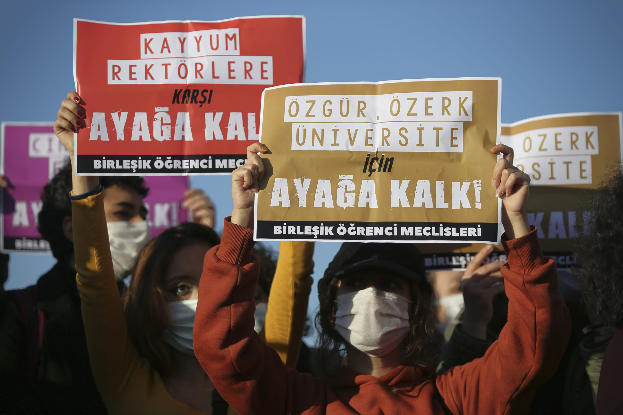 Boğaziçi-Demonstranten: Für Erdoğan „Terroristen“, für Bahçeli „Schlangen, die zertreten gehören“