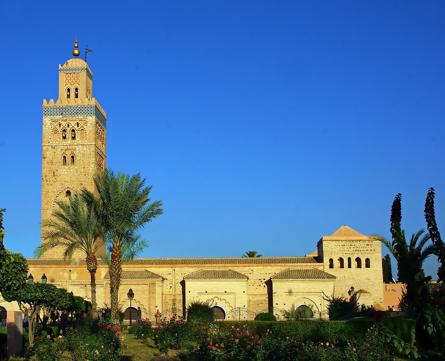 „Turm der Koutoubia-Moschee“: Angelina Jolie versteigert von Churchill gemaltes Bild