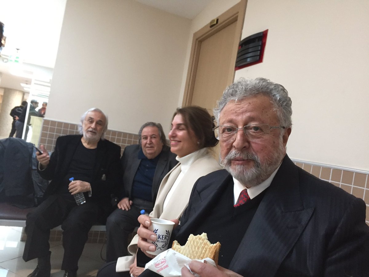 Akpınar und Gezen von Erdoğan-Beleidigung freigesprochen