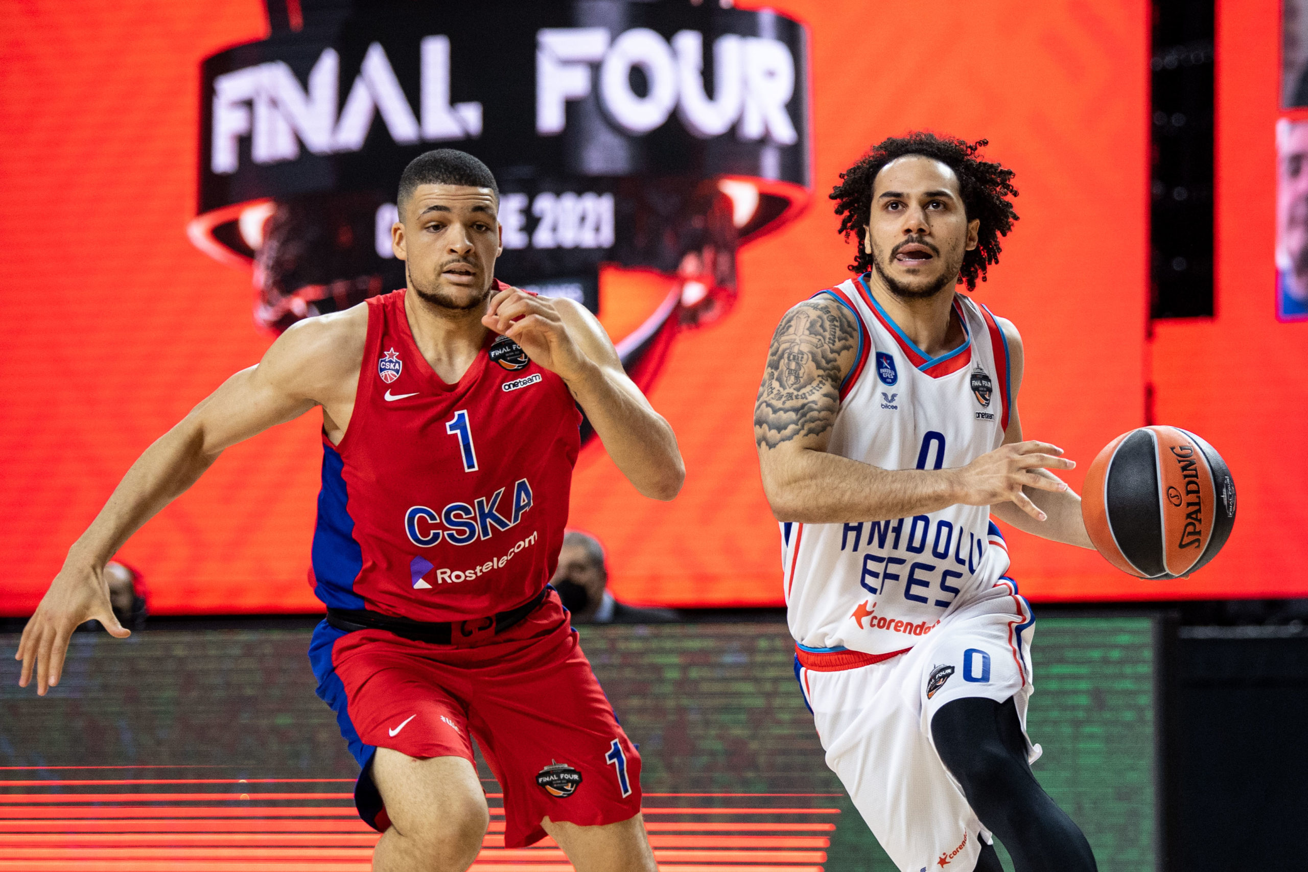 Euroleague in Köln: Anadolu Efes zieht ins Finale ein