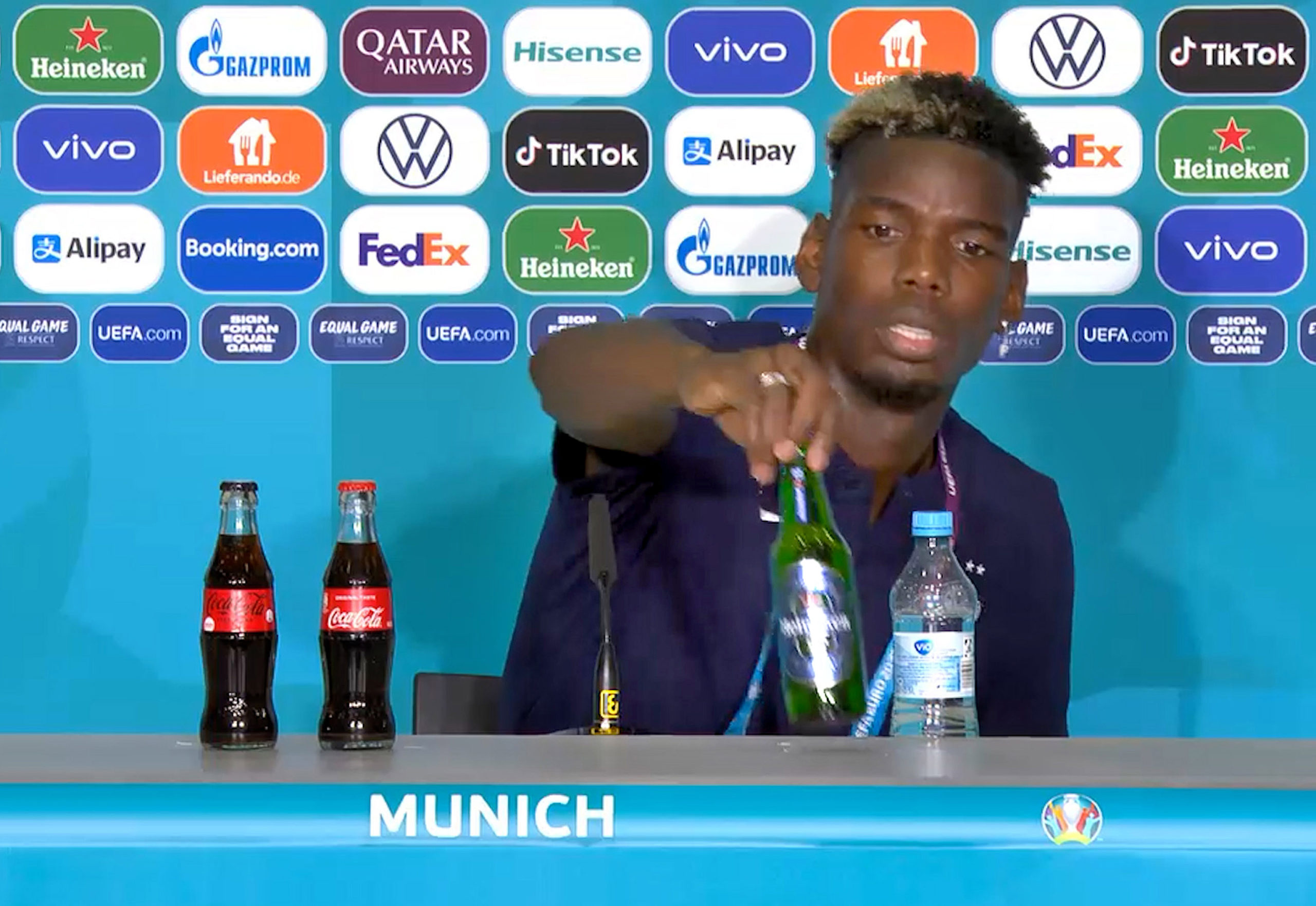 Pogba darf Bier wegstellen: Debatte um EM-Getränke nach Ronaldo-Aktion