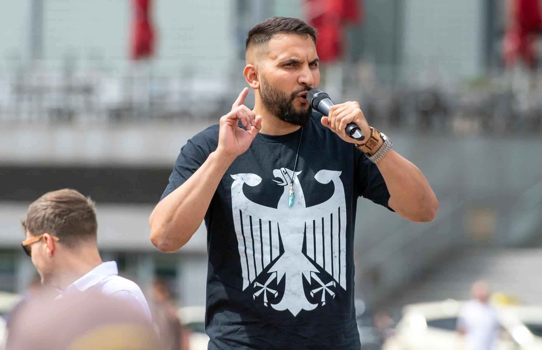 Brisante Enthüllungen angekündigt: Online-Kanäle von Attila Hildmann gekapert