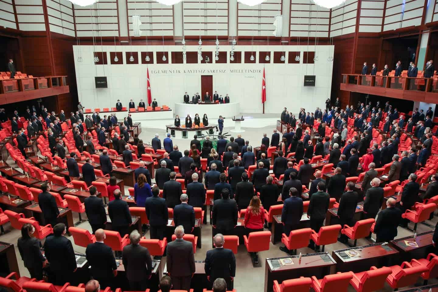 Militäreinsätze in Irak und Syrien: CHP stimmt erstmals dagegen