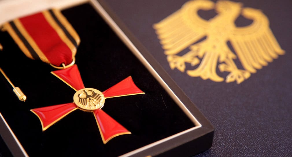 Aufschrei in Bosnien: Bundesverdienstkreuz für Srebrenica-Leugner