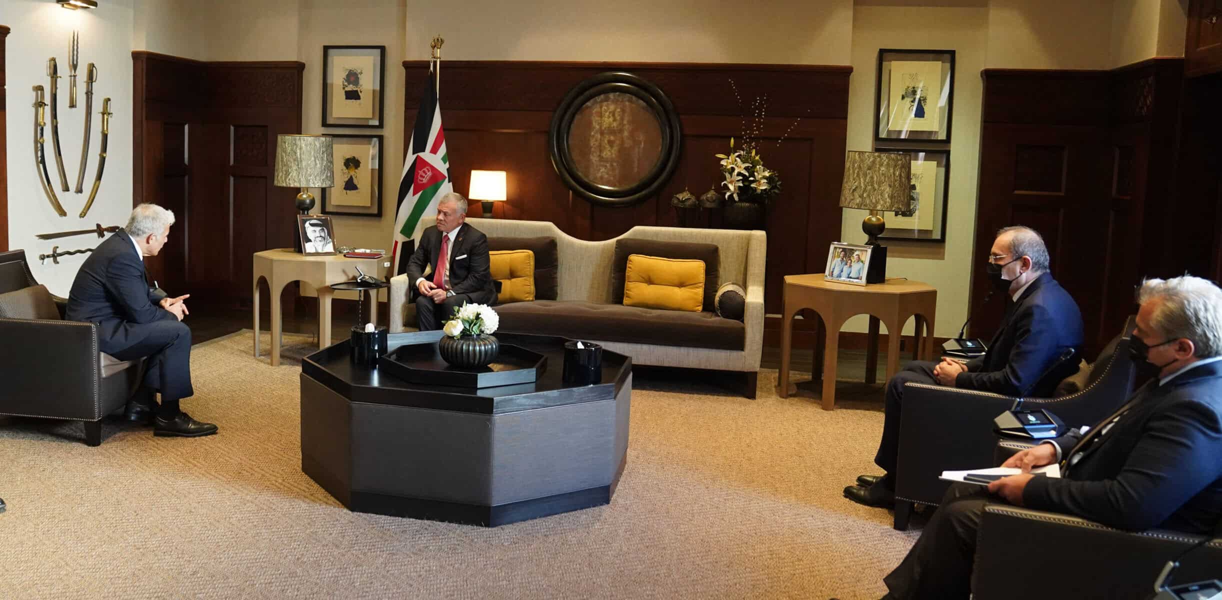 Gewalt im Ramadan befürchtet: Israels Außenminister besucht Jordanien