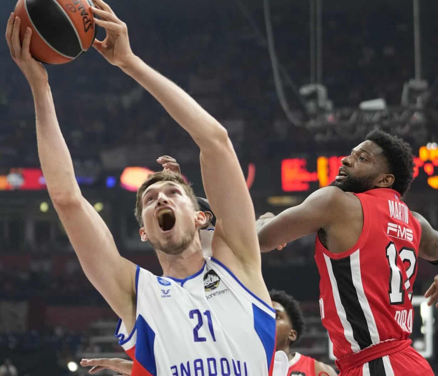 Anadolu Efes und Real Madrid erreichen Euroleague-Finale