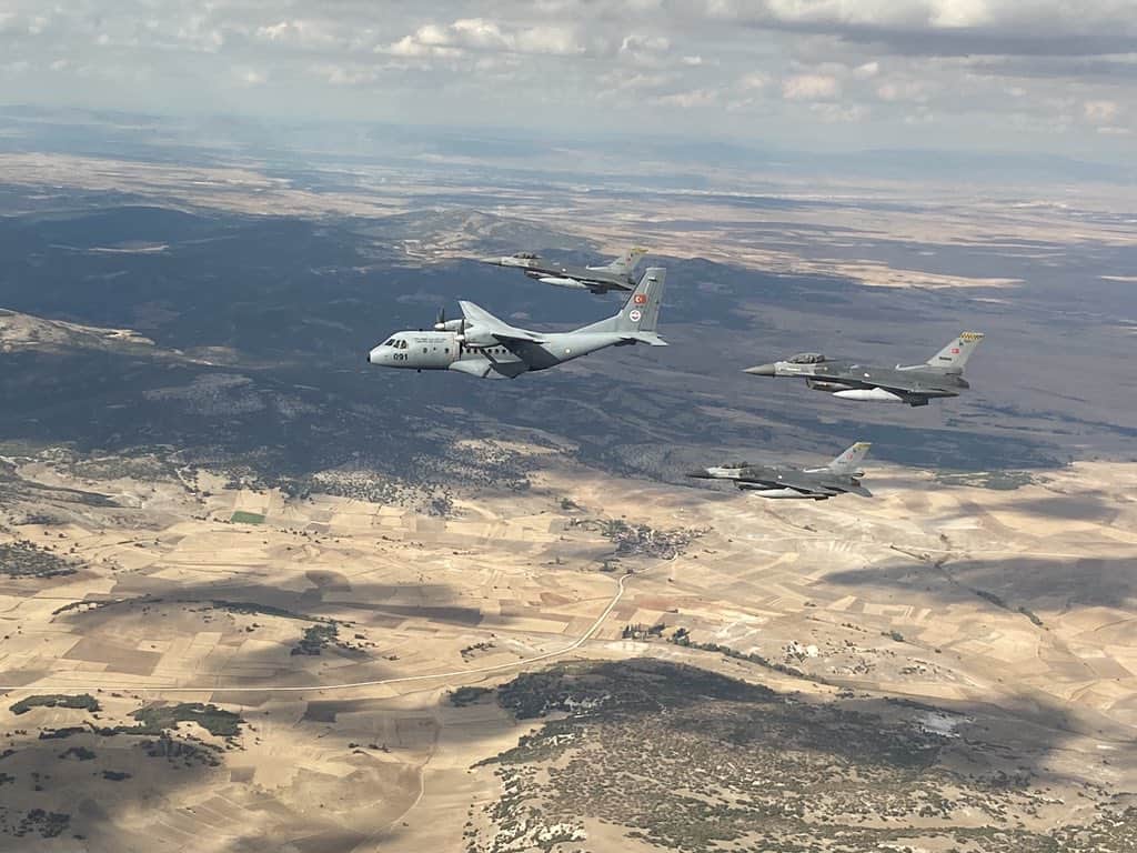 Syrien-Offensive: Erdoğan formuliert Ziele – Bombardement beginnt