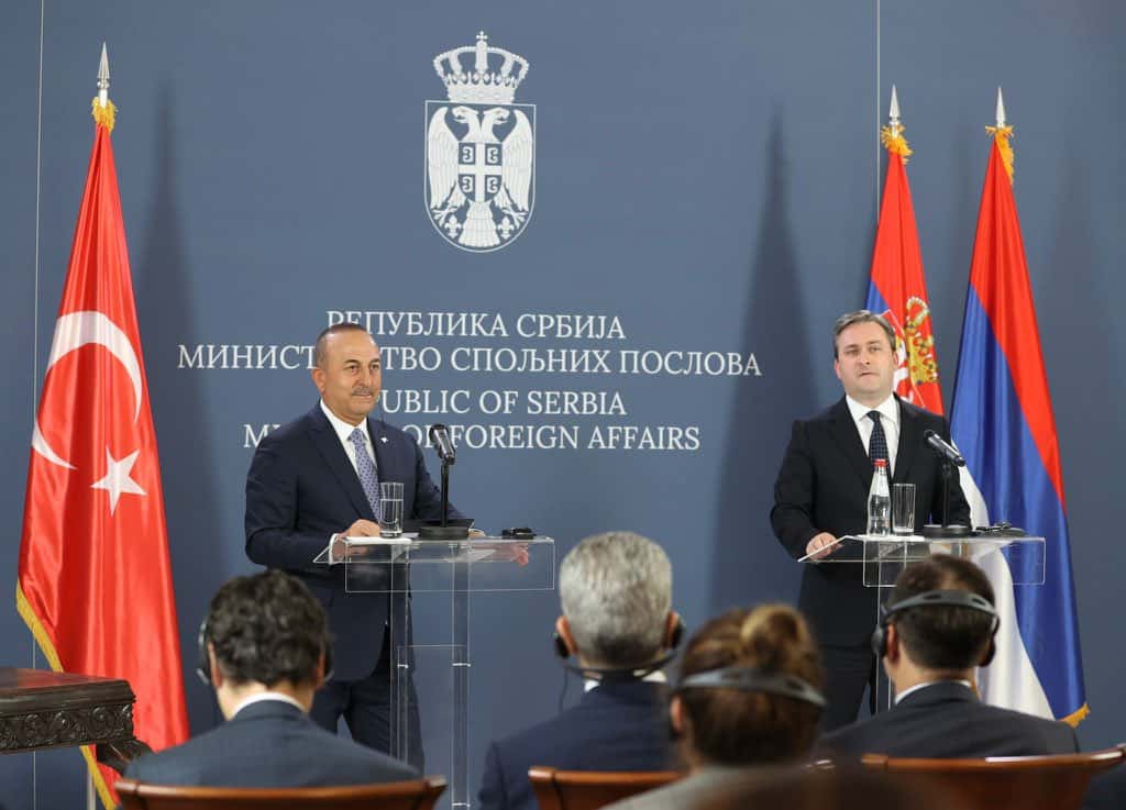 Belgrad: Bombendrohungen während Çavuşoğlu-Besuch
