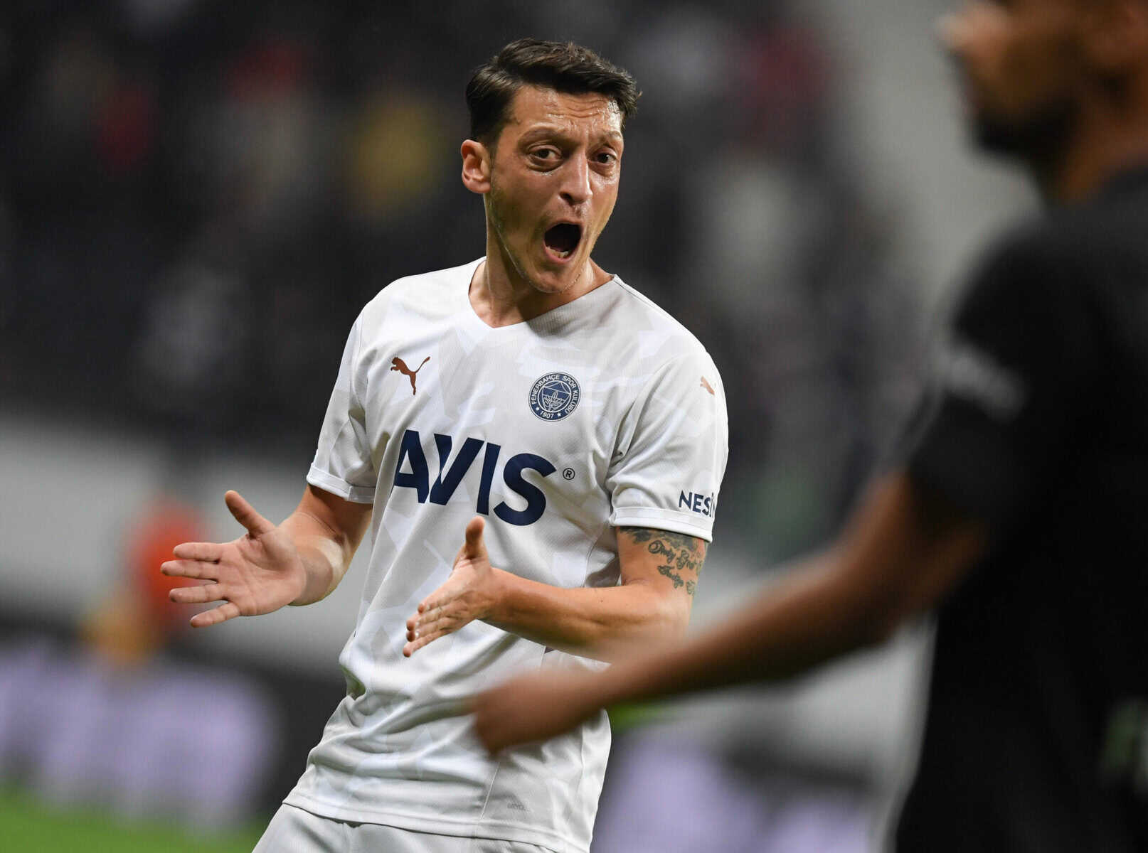 Özil will bis Vertragsende bei Fenerbahçe bleiben