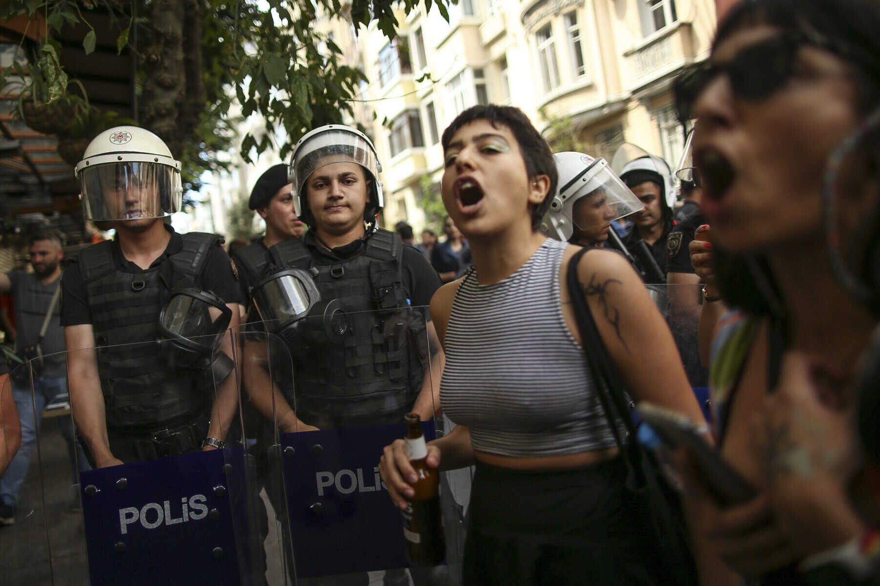 Zahlreiche Festnahmen bei verbotener „Pride Parade“ in Istanbul