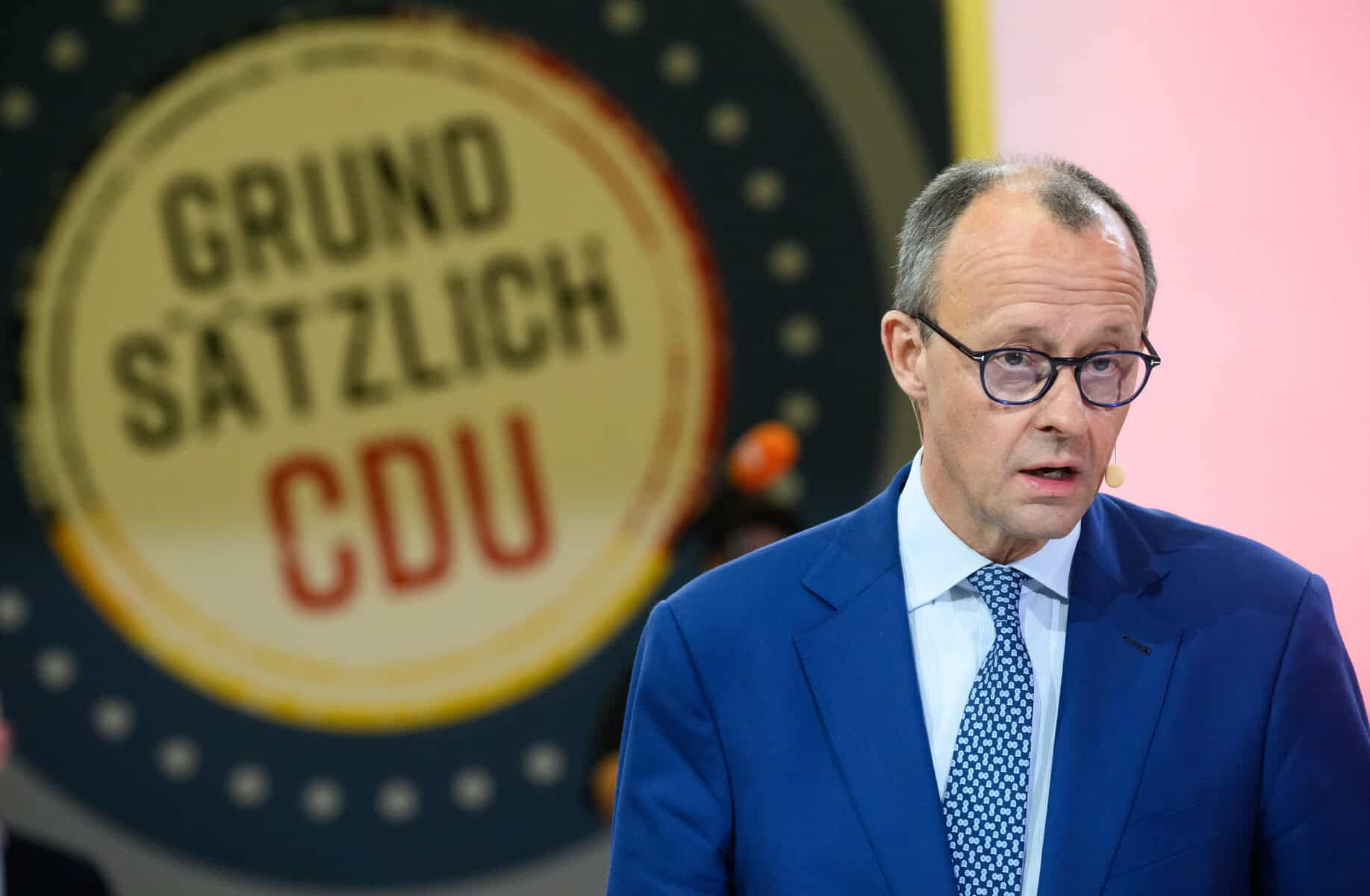 Merz schießt gegen „kleine Paschas“ – Lehrerverband zwiegespalten