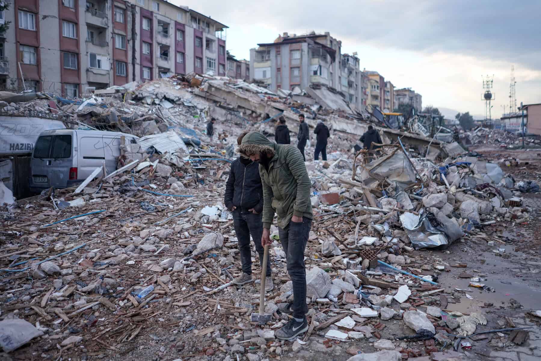 Erdbeben-Hilfe: Rettungskräfte aus 36 Ländern in der Türkei