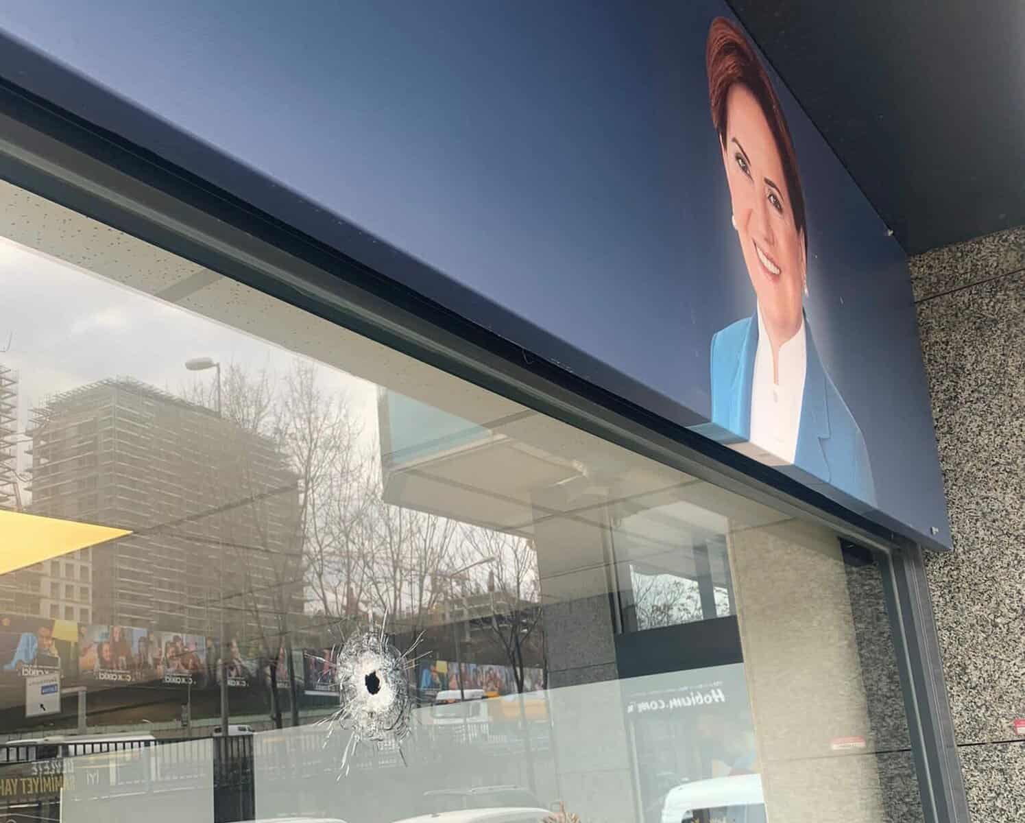 Schüsse auf İyi-Parteibüro: Akşener beschuldigt Erdoğan