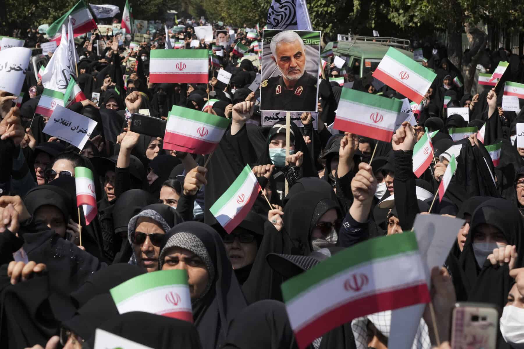 „Frauen, Leben, Freiheit“ – Irans neuer Systemkampf