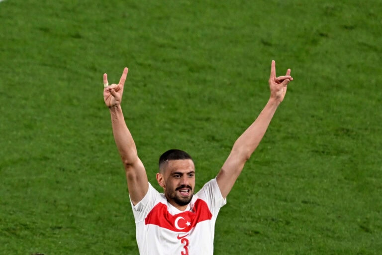 Wolfsgruß in aller Munde: Droht Merih Demiral wirklich der Ausschluss von der EM?