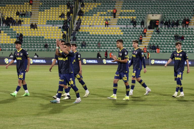 Hohe Strafe für Fenerbahçe nach vorzeitigem Rückzug im Supercup