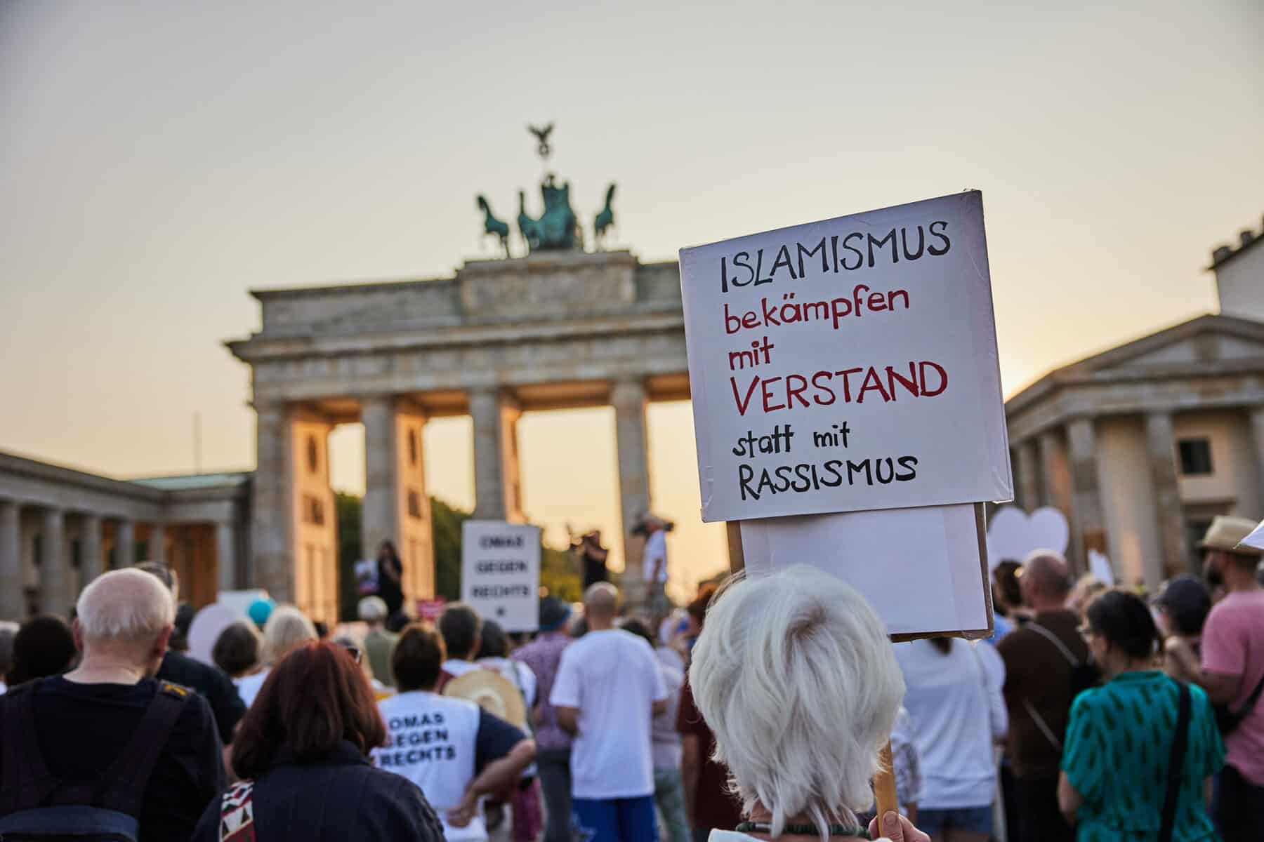 Experte: Radikalisierung hängt nicht nur mit der Herkunft zusammen