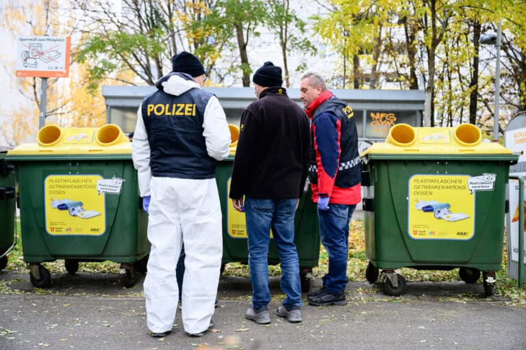Melek und Mustafa sterben durch mütterliche Gewalt – Wien unter Schock