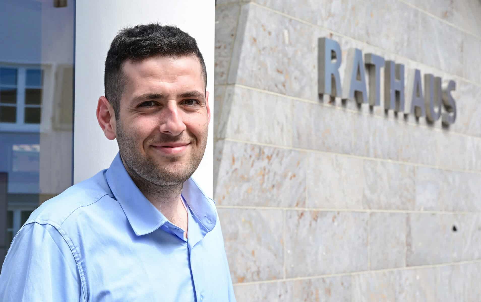 Vom Flüchtling zum Bürgermeister: Wie Ryyan Alshebl die Menschen von sich überzeugt hat