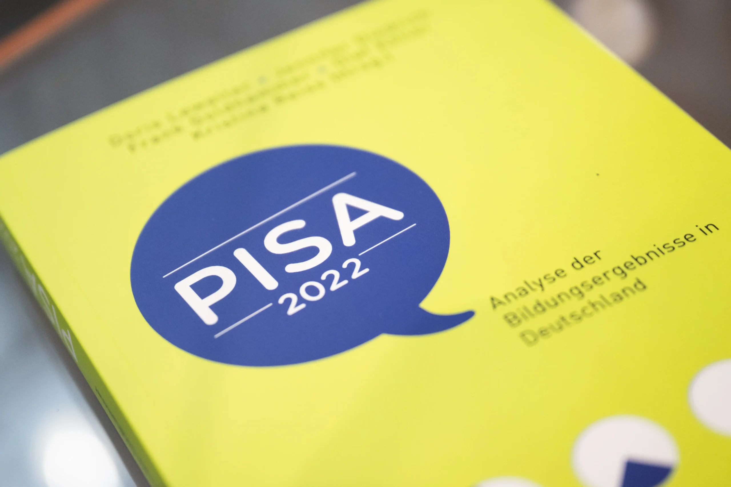 PISA-Studie: Türkische Schüler verbessern sich, Deutschland so schwach wie nie Ergebnisse der Pisa-Studie in Deutschland und der Türkei.